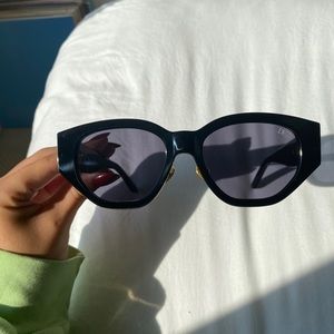 Dezi Charge It Sunglasses Black/Smoke